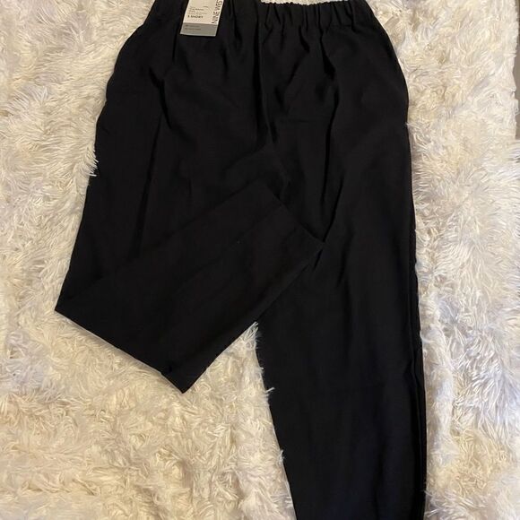 *NWT* Nine West Black Small Short Pants - Picture 2 of 7